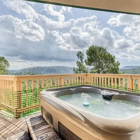 Mesa Verde, Hot Tub, Pedestal Octagon Home / Mount Ruidoso Exterior photo