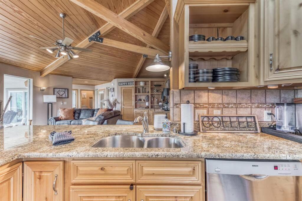 Ferienhaus Mesa Verde, Hot Tub, Pedestal Octagon / Mount *