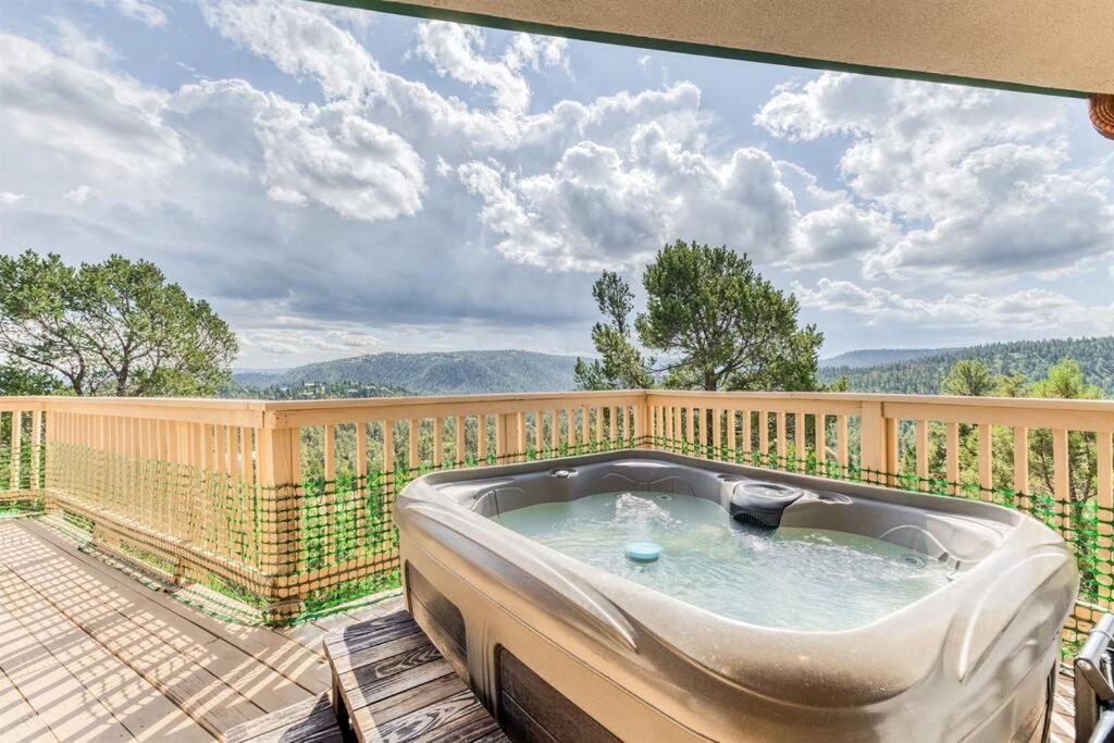 Mesa Verde, Hot Tub, Pedestal Octagon / Mount * Ruidoso