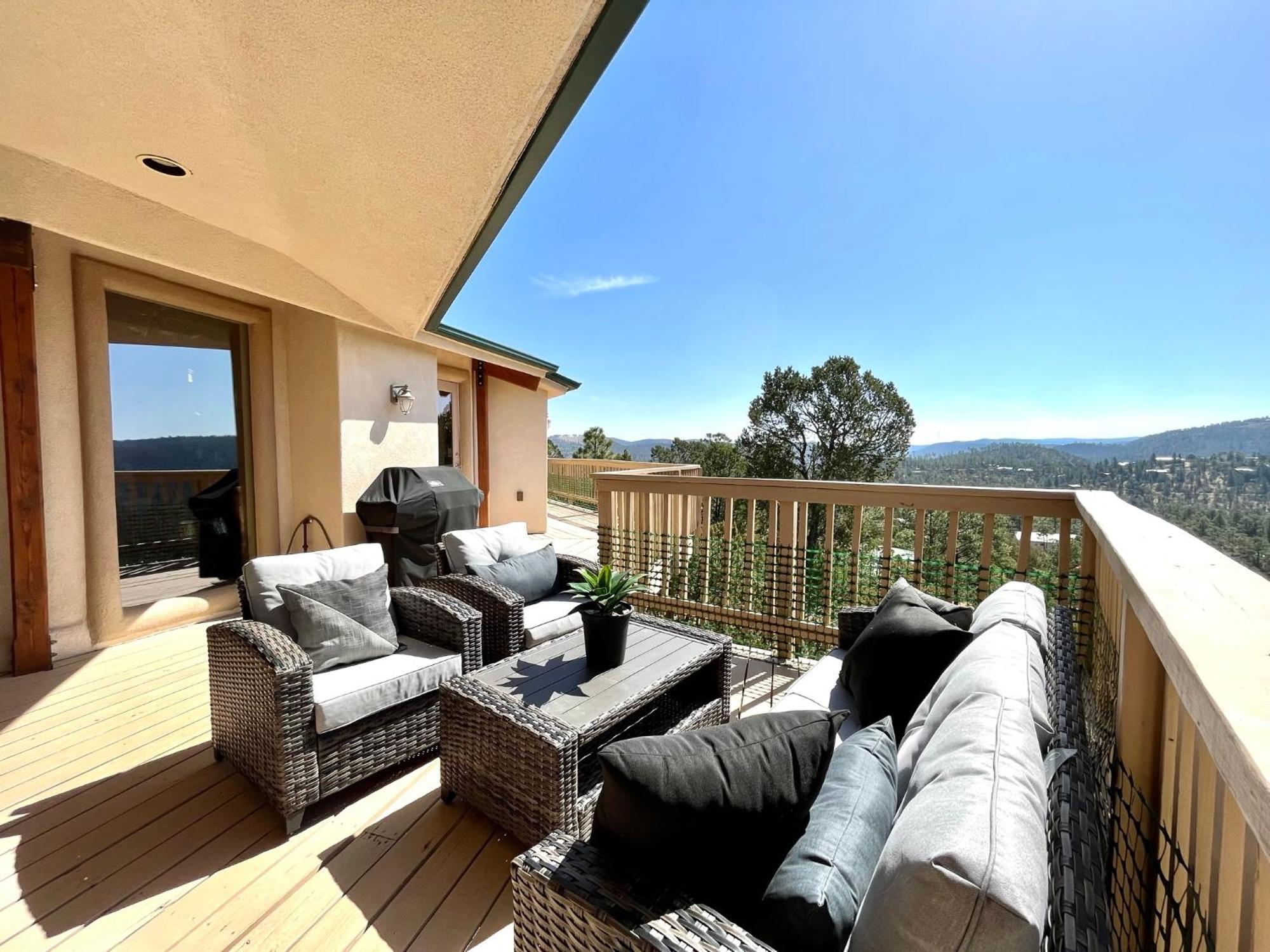 Mesa Verde, Hot Tub, Pedestal Octagon / Mount